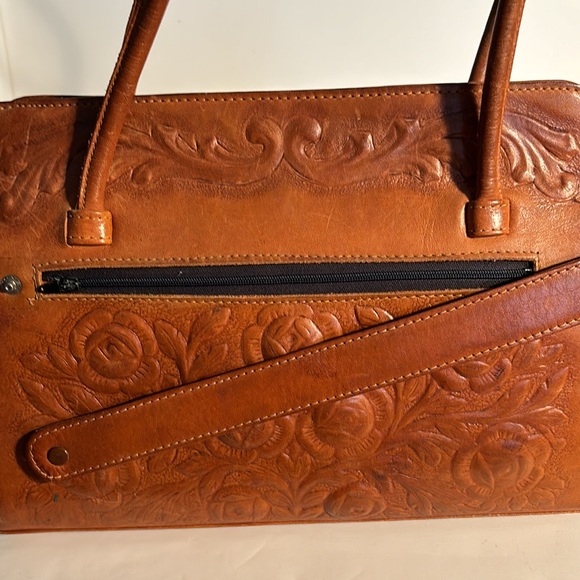 Vintage Embossed Leather Bag - Picture 7 of 10